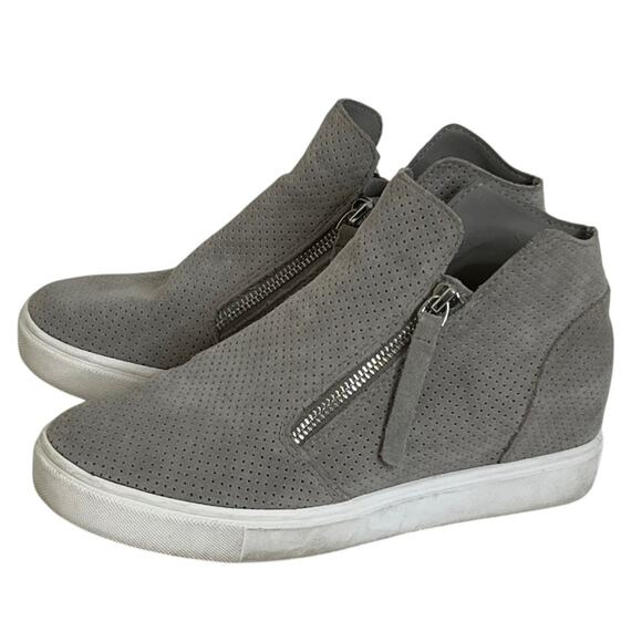 Steve Madden Womens Caliber Sneakers 8.5 Gray Suede Wedge Zip Perforated Leather - Picture 3 of 8